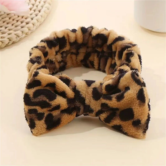 1pc Fashionable Leopard Print Bow Headband and Wristband Set